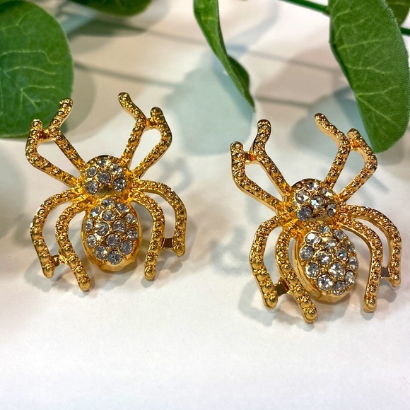 Crystal statement spider stud earrings - Picture 3 of 6